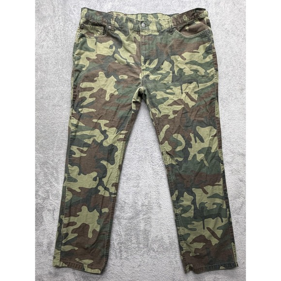 Levi's Other - Levis 541 Pants Mens Measured 46x31 Green Camo Tapered 100% Cotton Pants Casual
